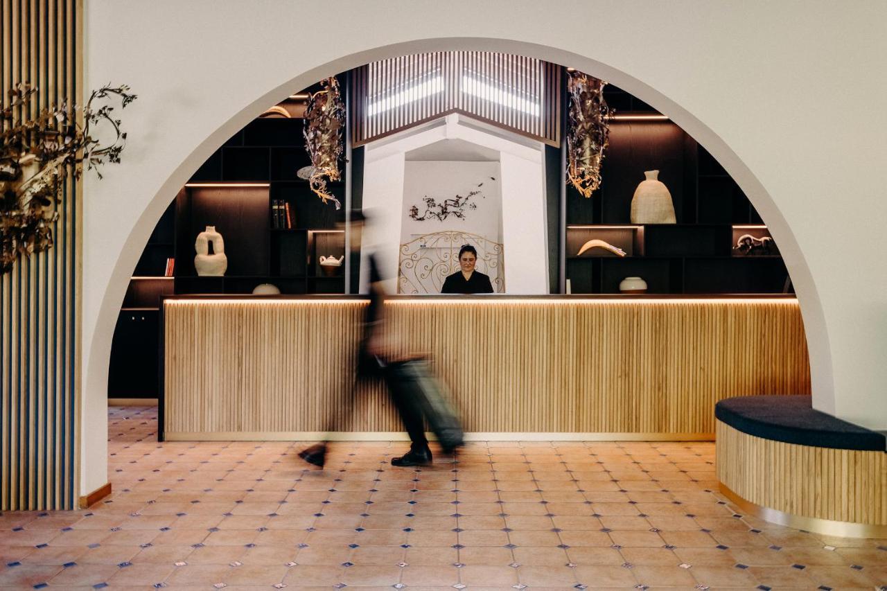 Hotel Les Freres Ibarboure Bidart Bagian luar foto