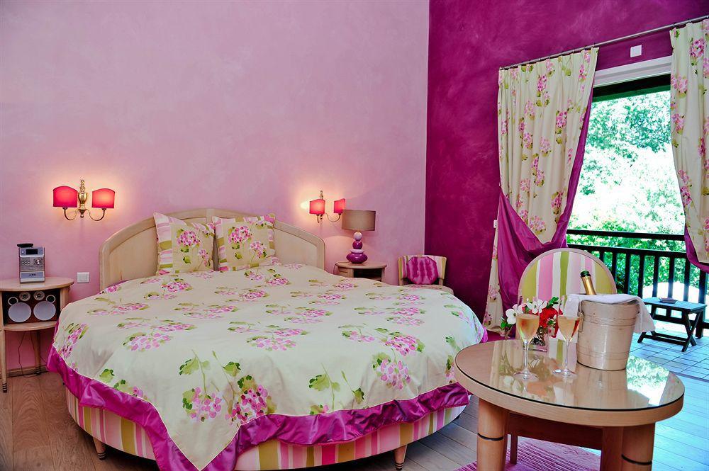 Hotel Les Freres Ibarboure Bidart Bagian luar foto