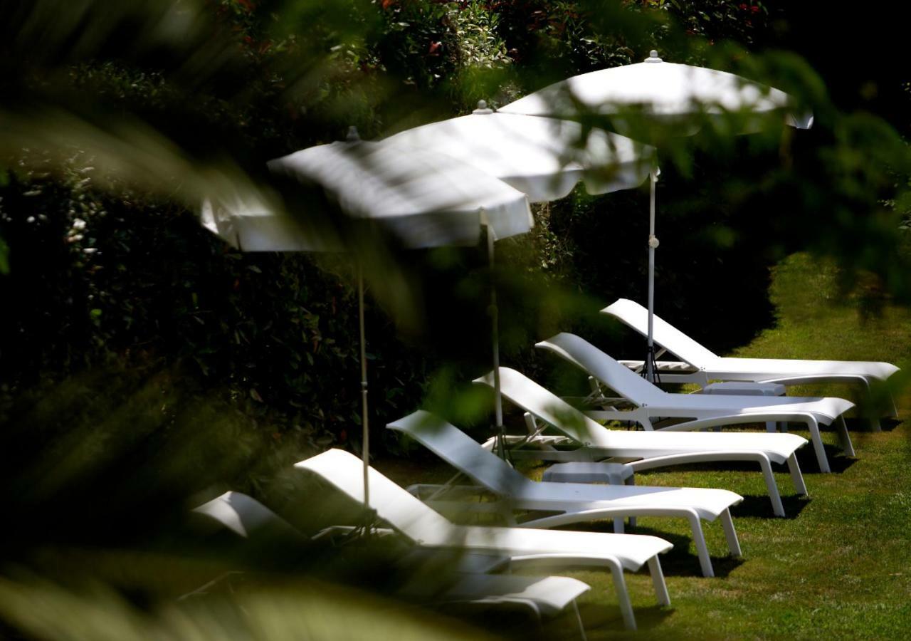 Hotel Les Freres Ibarboure Bidart Bagian luar foto